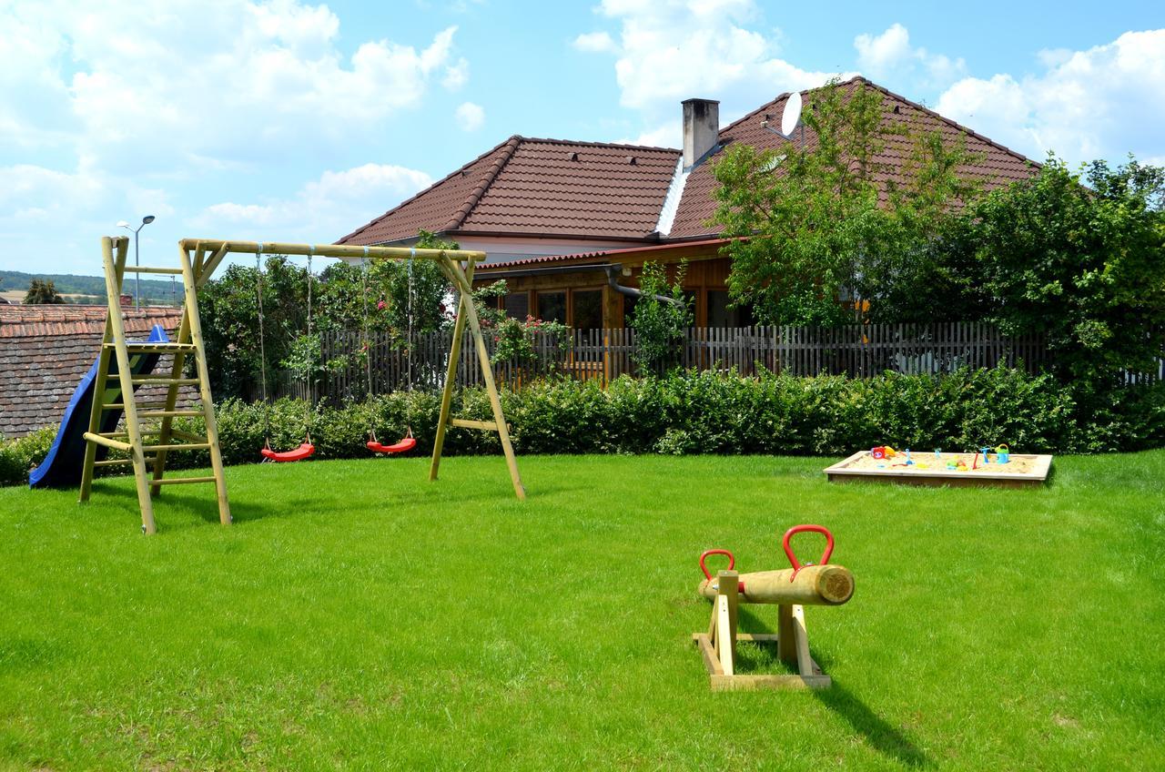 Pension Zum Strell Холлабрунн Экстерьер фото